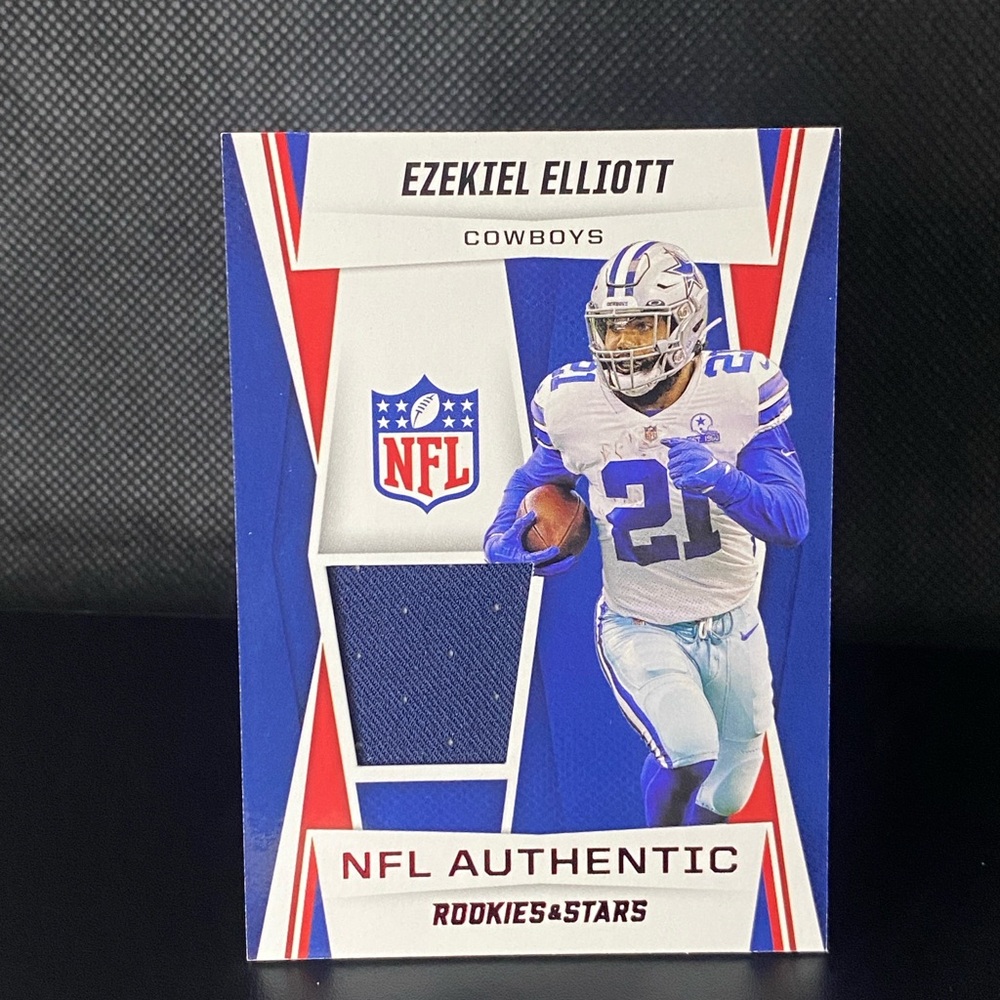 NA-EE Ezekiel Elliott 2021 Panini Rookies & Stars Football Dallas Cowboys Relic